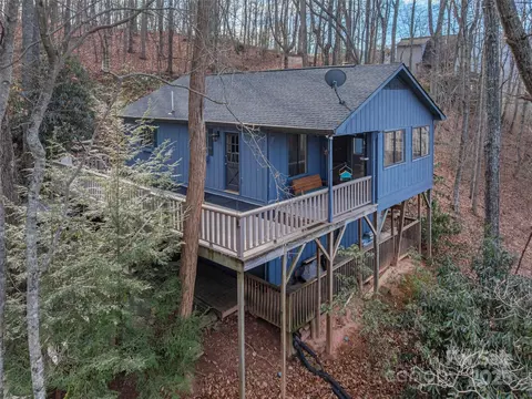 1392 Mount Chalet Rd, Canton, NC 28716