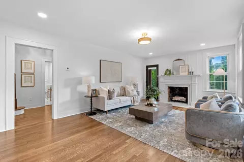 625 4th Street Nw Dr NW, Hickory, NC 28601