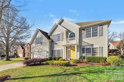 8119 Brookings Dr, Charlotte, NC 28269