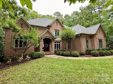 7009 Willow Trace Ln, Matthews, NC 28104