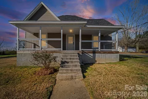 823 Hill St, Albemarle, NC 28001