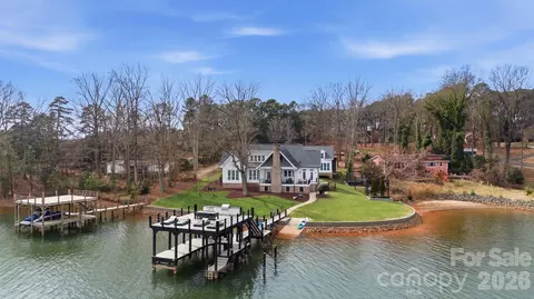 879 Kemp Rd, Mooresville, NC 28117