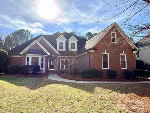 5125 Belicourt Dr, Charlotte, NC 28277
