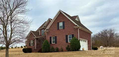 1127 Black Beauty Trl, Rockwell, NC 28138