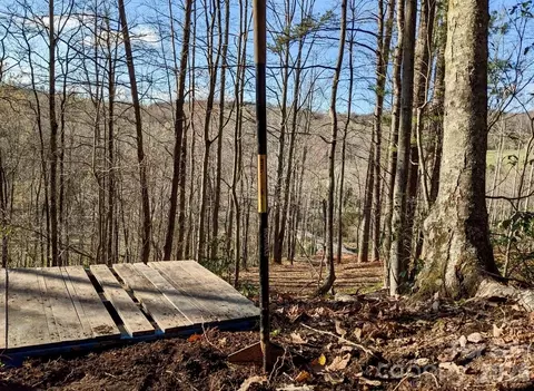 View/Area - 2828 E Pine St, Mount Airy, NC 27030 photo 5 of 7