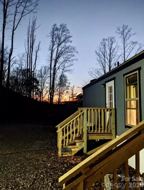 Exterior - 2828 E Pine St, Mount Airy, NC 27030 photo 2 of 3