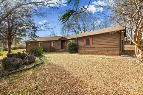 6233 Providence Nw Ct NW, Concord, NC 28027