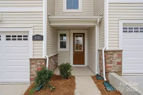 2131 Vinyasa Ln, Charlotte, NC 28215