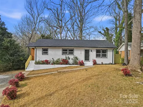 1955 Arnold Dr, Charlotte, NC 28205