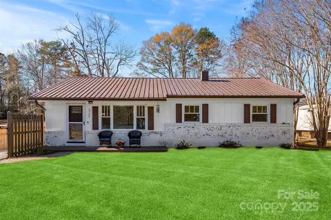 3723 Dallas High Shoals Hwy, Dallas, NC 28034