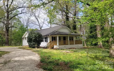 636 Harrison Sanders Ln, Lincolnton, NC 28092