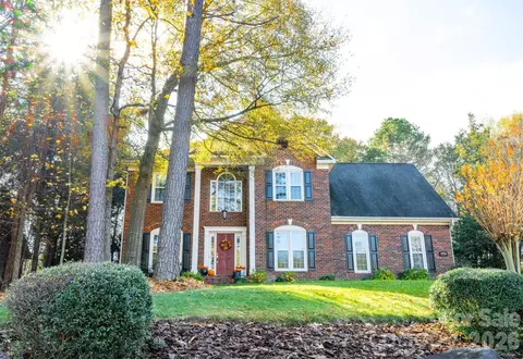 5729 Woodridge Nw Ct NW, Concord, NC 28027