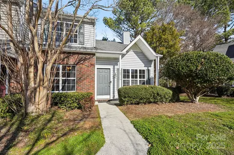 10916 Pimlico Dr, Charlotte, NC 28273