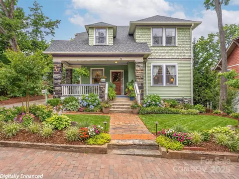 12 Bearden Ave, Asheville, NC 28801