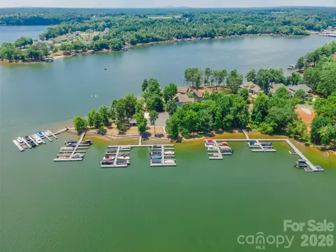 2021 Gladelynn Ct, Belmont, NC 28012