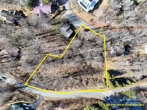 101 Wesley 100-101108 Way #100-101,108, Waynesville, NC 28785
