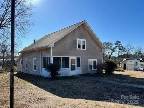 555 Falls Ave, Granite Falls, NC 28630