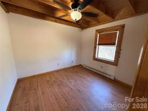 Bedroom - 39 Honeysuckle Ln, Sylva, NC 28779 photo 2 of 2