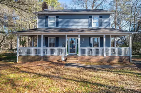 1316 Neal Hawkins Rd, Gastonia, NC 28056