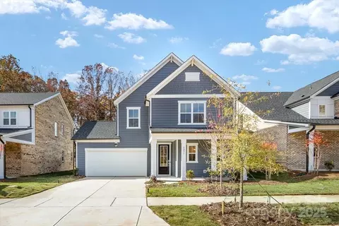 8237 Franklin Trail St, Mint Hill, NC 28227