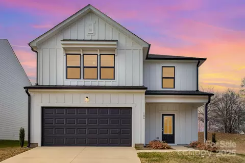 106 Silverwood Ct, Mooresville, NC 28115