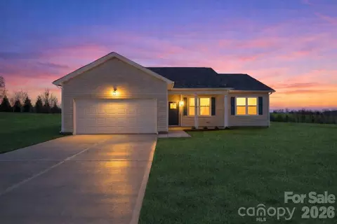 104 Willies Ln, Olin, NC 28660 photo 2