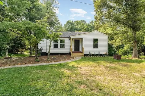 5582 Davis Rd, Walkertown, NC 27051