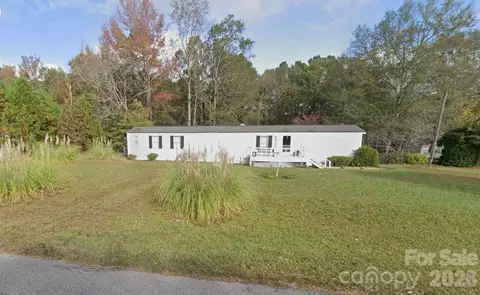 2157 Ross Cauthen Rd, Lancaster, SC 29720