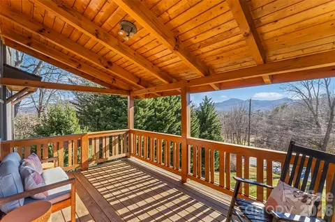 1389 Newfound Rd, Canton, NC 28716