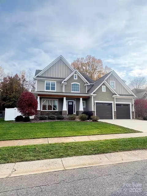3767 10th Ne St NE, Hickory, NC 28601