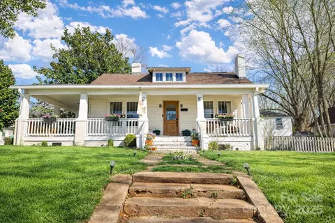 330 Charlotte Ave, Rock Hill, SC 29730