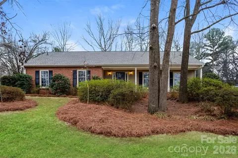 8605 Ducksbill Dr, Charlotte, NC 28277