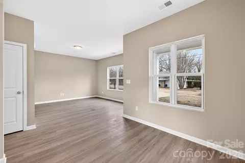 Living - 120 Mitchell St, Salisbury, NC 28144 photo 4 of 4