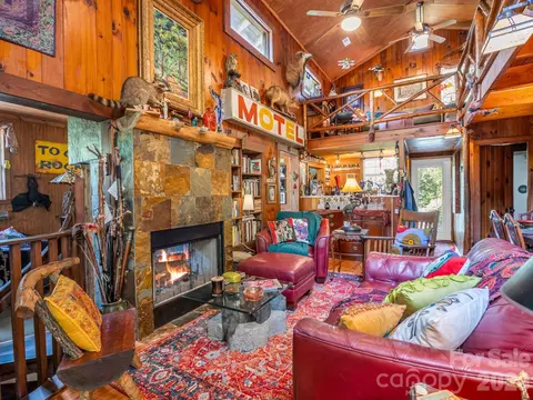Living - 712 Main St, Chimney Rock, NC 28720 photo 1 of 4