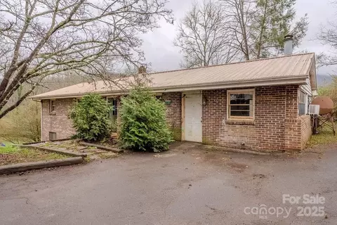 170 Clifton Ave, Bryson City, NC 28713