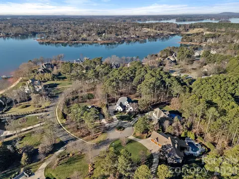 107 Waterhouse Ct, Mooresville, NC 28117