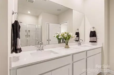 Bath - 5218 Turtle Creek Dr, Denver, NC 28037 photo 1 of 3