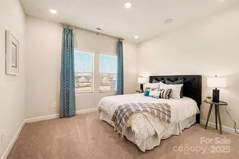 Bedroom - 5218 Turtle Creek Dr, Denver, NC 28037 photo 6 of 7