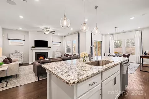 Kitchen - 5218 Turtle Creek Dr, Denver, NC 28037 photo 3 of 7