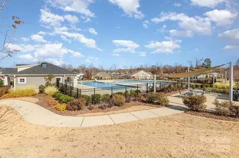 Exterior - 5218 Turtle Creek Dr, Denver, NC 28037 photo 9 of 10