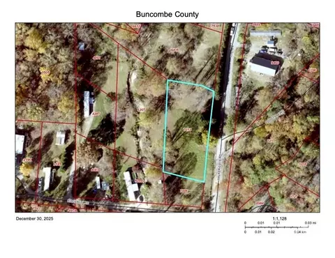 68 Walker Cove Rd, Black Mountain, NC 28711