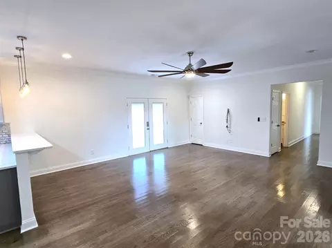 Living - 4607 Nesbit Rd, Monroe, NC 28112 photo 2 of 5