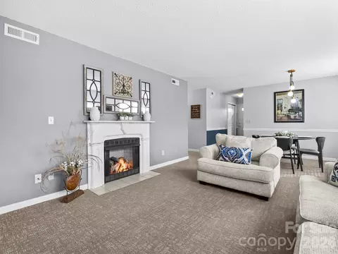 1002 Deermouse Way, Hendersonville, NC 28792