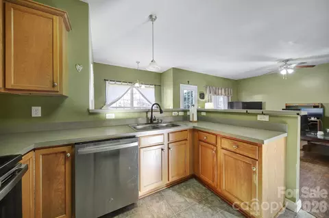 1696 Doves Rd, Fort Mill, SC 29708 photo 3