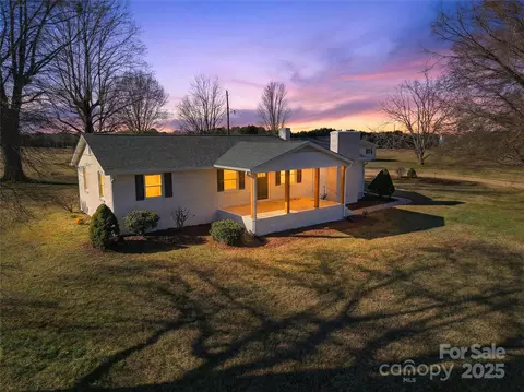 1231 Shiloh Rd, Claremont, NC 28610