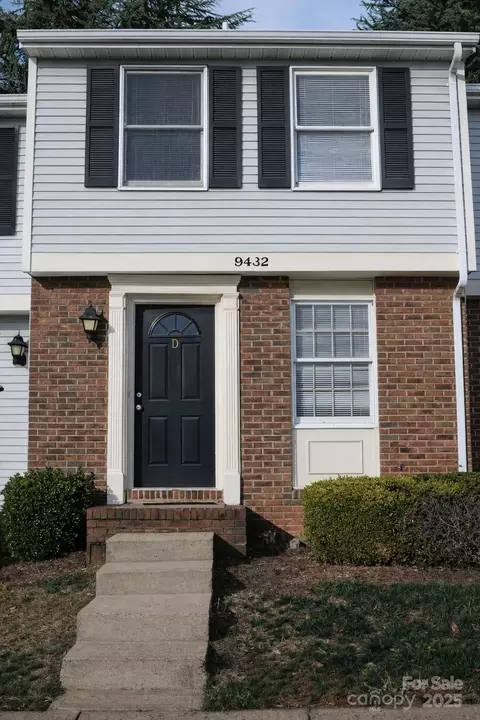 9432 Lexington Cir # -D, Charlotte, NC 28213