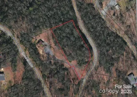 000 Wash Freeman 14 Rd #14, Hendersonville, NC 28792