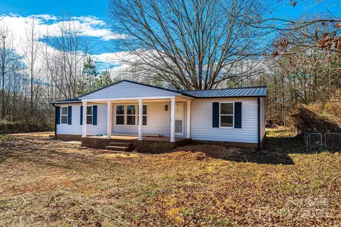 162 Riverview Acres Ln, Taylorsville, NC 28681