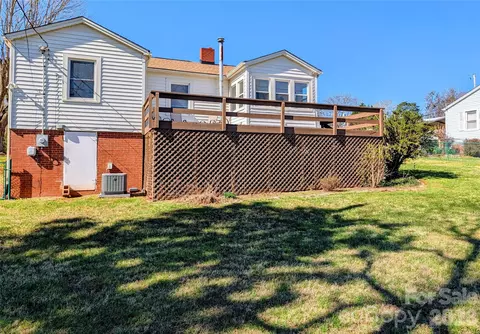 Exterior - 122 Murphy Ct, Morganton, NC 28655 photo 5 of 7