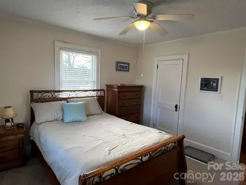Bedroom - 122 Murphy Ct, Morganton, NC 28655 photo 2 of 6